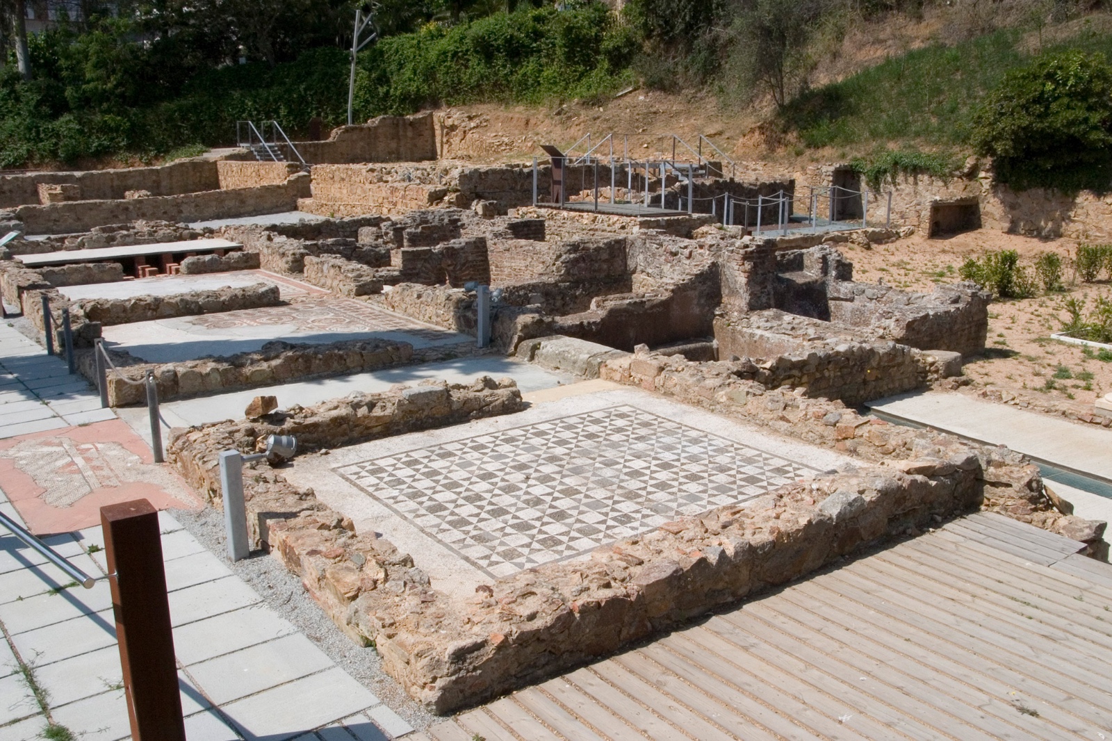 Tossa amplia la seva programació de visites guiades amb 8 propostes teatralitzades a la Vila Romana